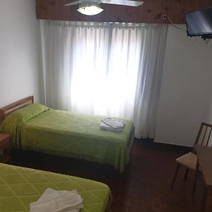 Habitación con 2 Camas Individuales